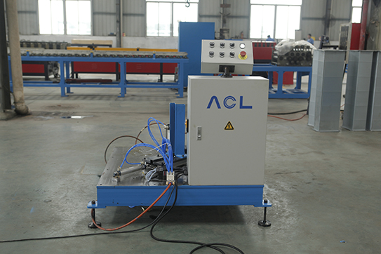 tdf-duct-corner-fitting-machine-03.jpg